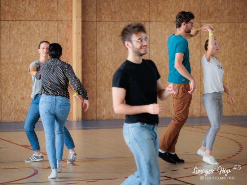 Limoges'Hop #5

Partage libre à des fins non promotionnelles ou commerciales, en créditant l'auteur (@lightexmachina).

© Alexandre - LIGHT EX MACHINA 2023, tous droits réservés.